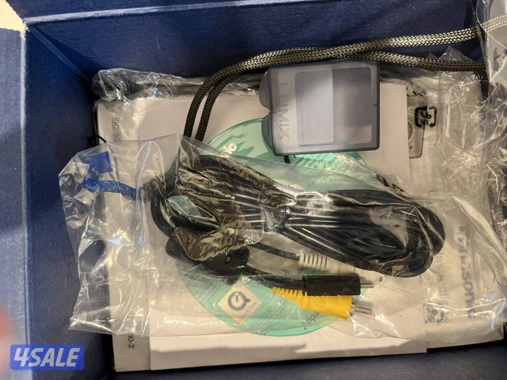 Panasonic DMC-FX10 Digital Camera7