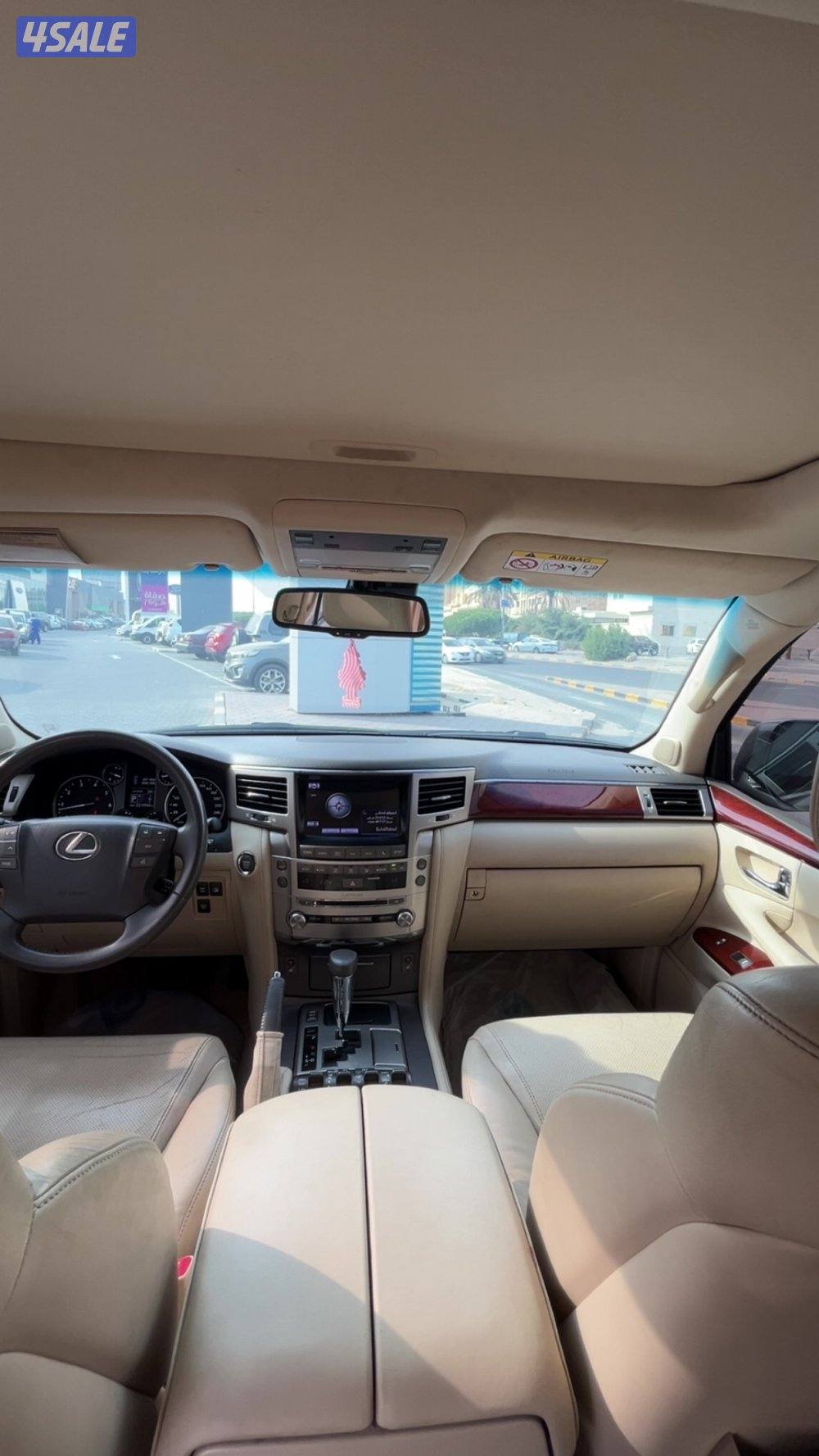 للبيع جيب لكزس موديل ٢٠١٤ الدرجه الثانيه صبغ الوكاله2