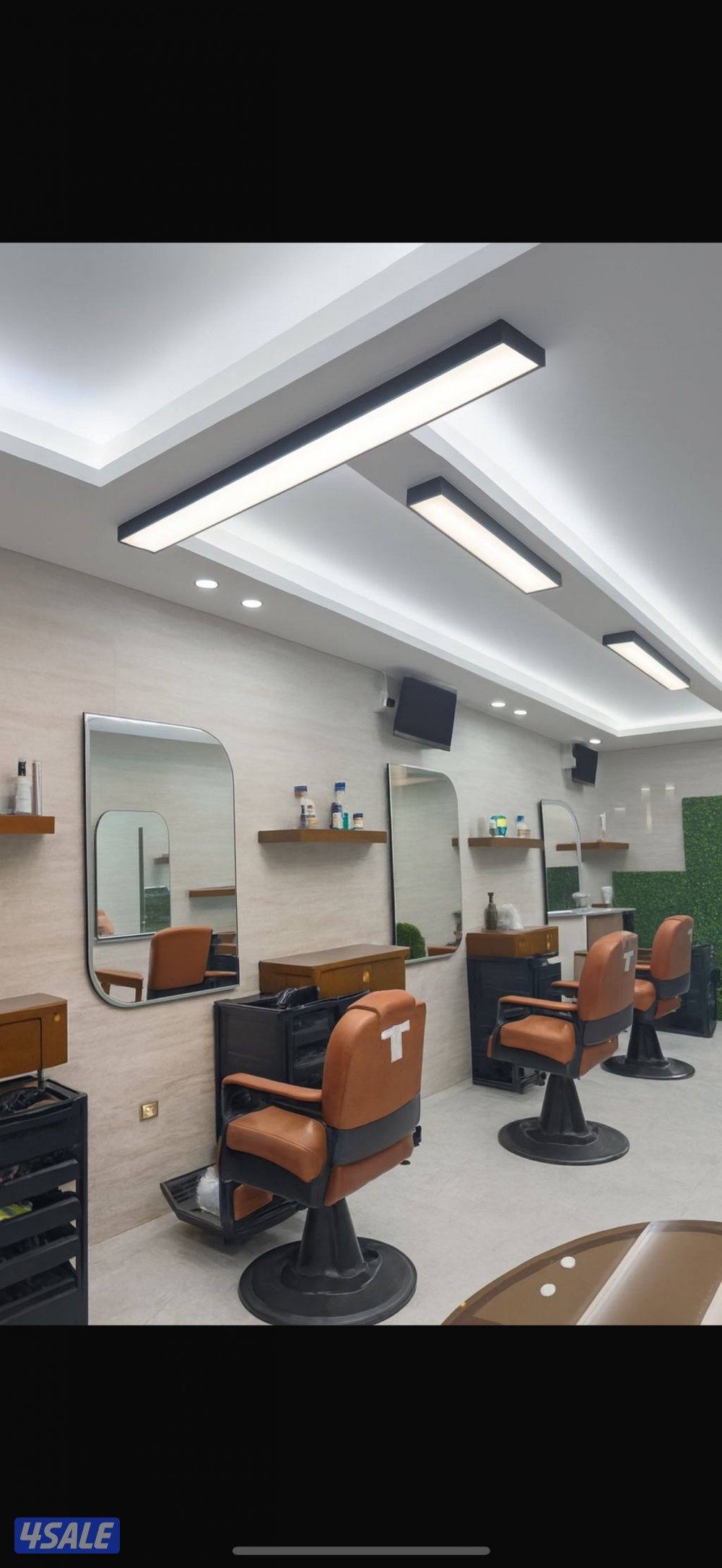 صالون رجالي للبيع في الجهراء مجهز ب5 كراسي ومعدات جاهز للشغل للجادين1