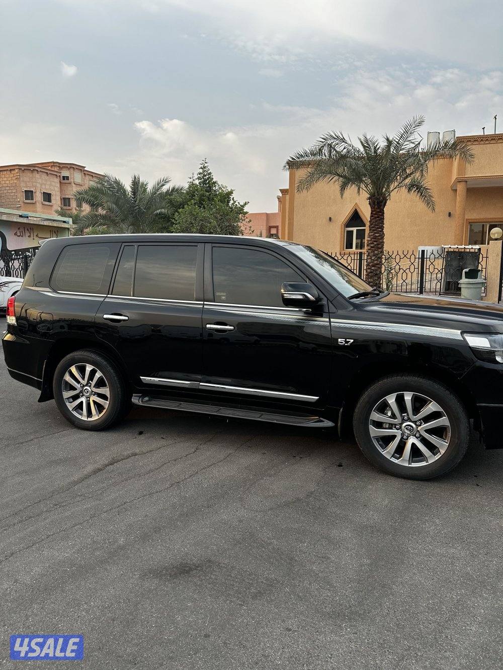 للبيع لاند كروزر8