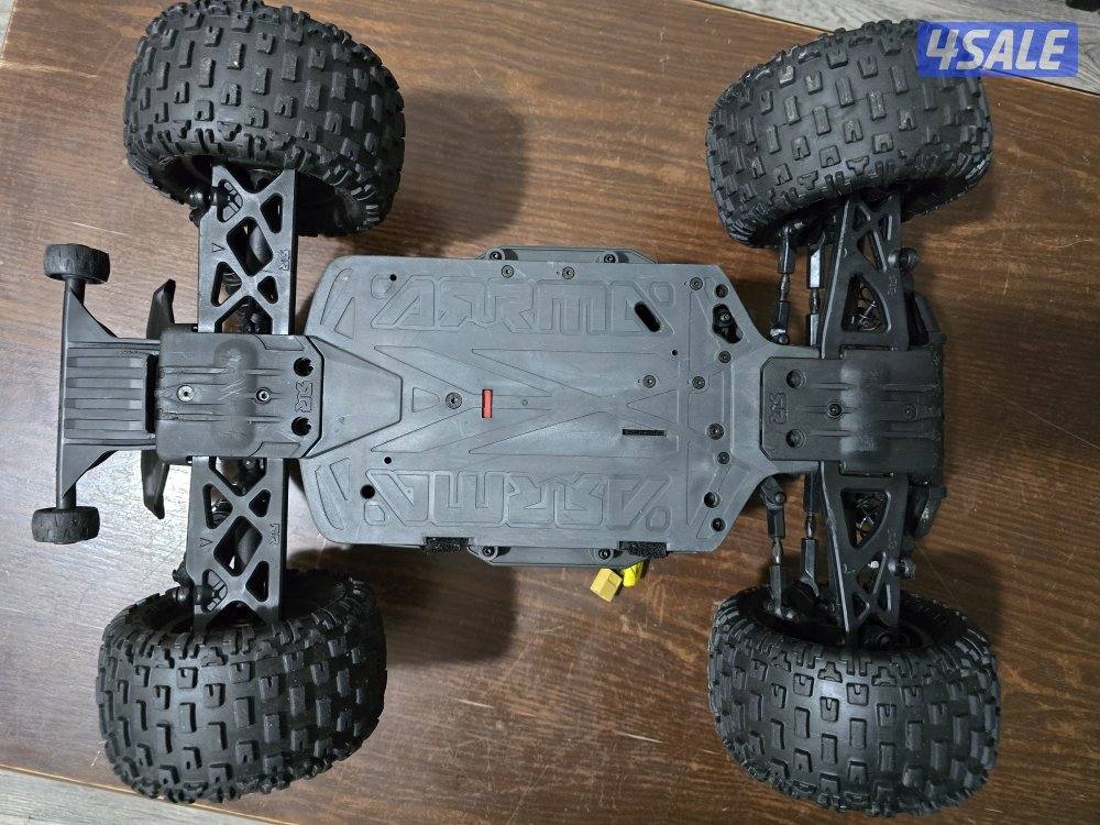 arrma granite chassis 1.10 scale0