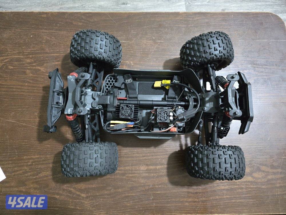 arrma granite chassis 1.10 scale5