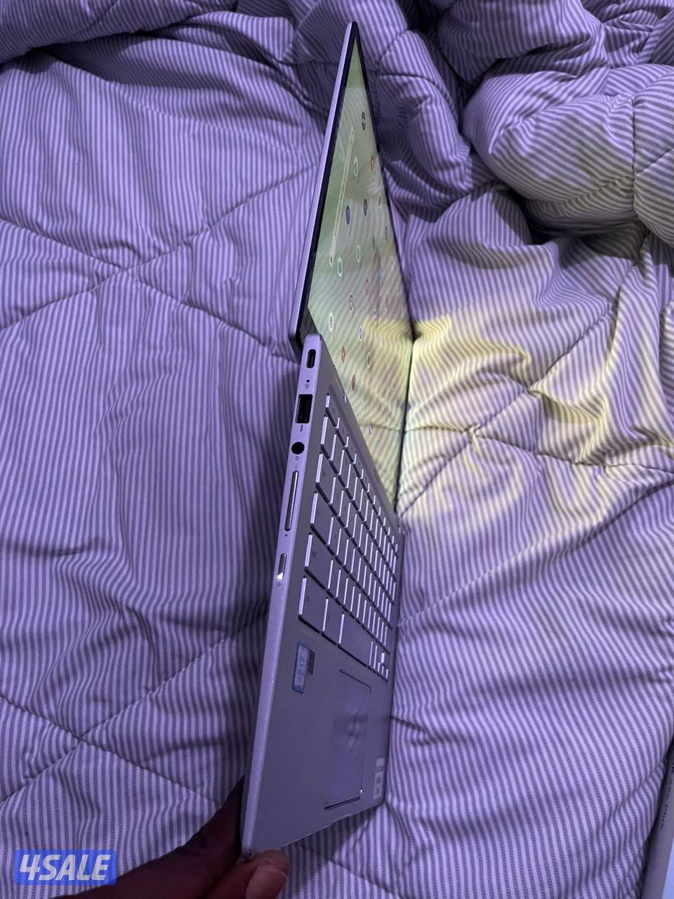 Asus laptop 💻 2 nin one Chromebook and notebook excellent used super0