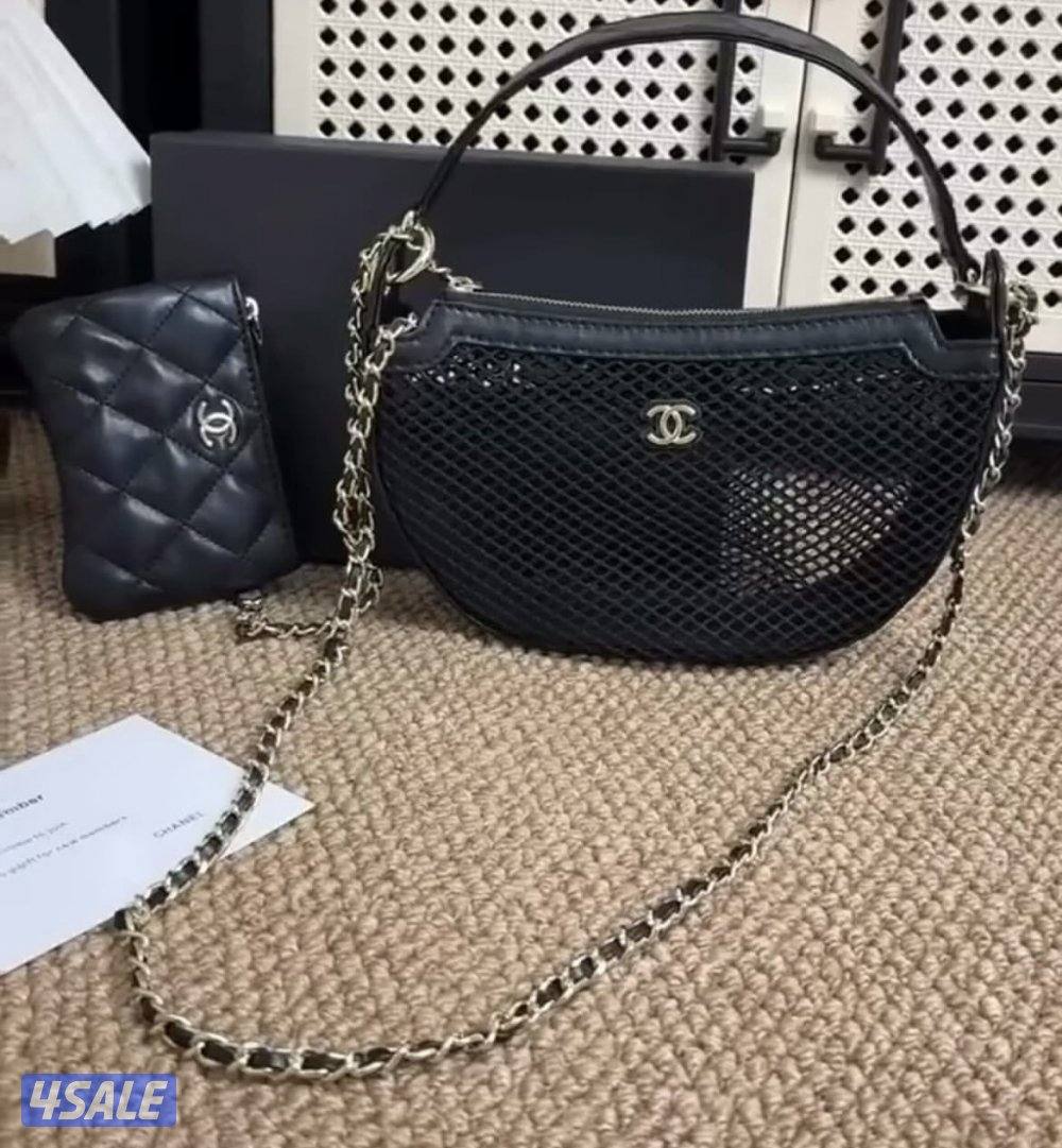 أبواك وشنط شانيل وديور2