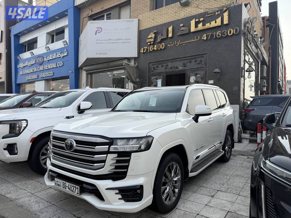 لاند كروزر GX.R AERO S TWIN TURBO موديل : 2024 عداد : 38 الف صبغ وكاله0