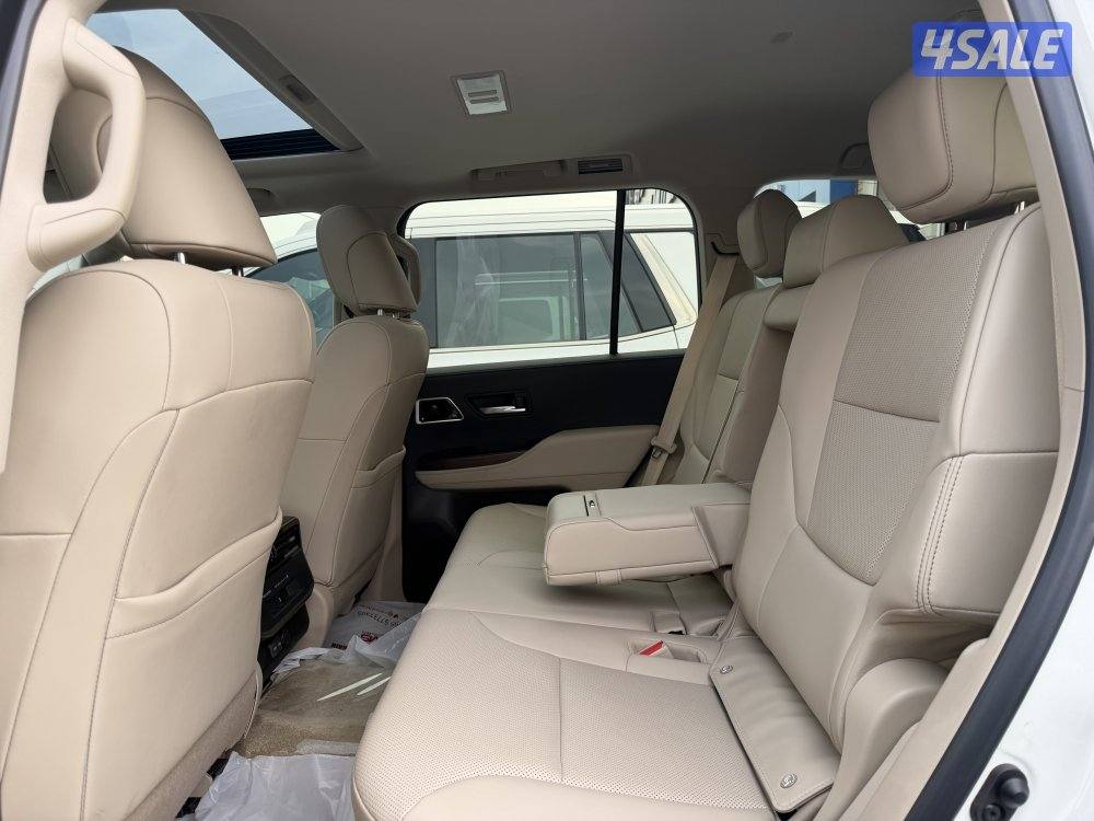 لاند كروزر GX.R AERO S TWIN TURBO موديل : 2024 عداد : 38 الف صبغ وكاله3