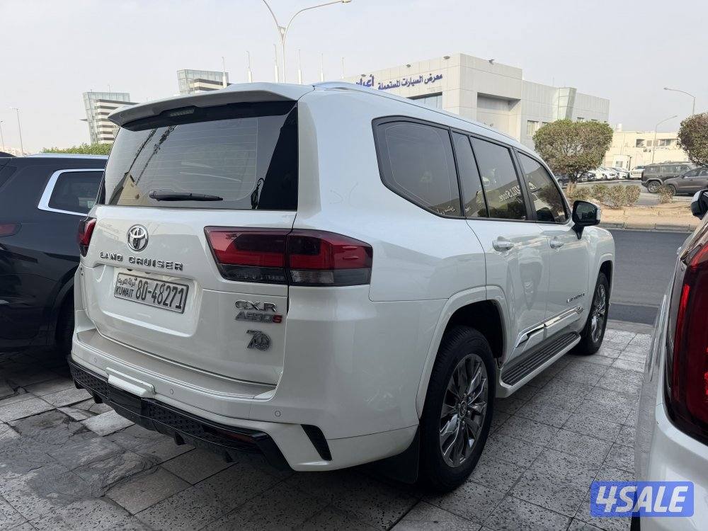 لاند كروزر GX.R AERO S TWIN TURBO موديل : 2024 عداد : 38 الف صبغ وكاله6