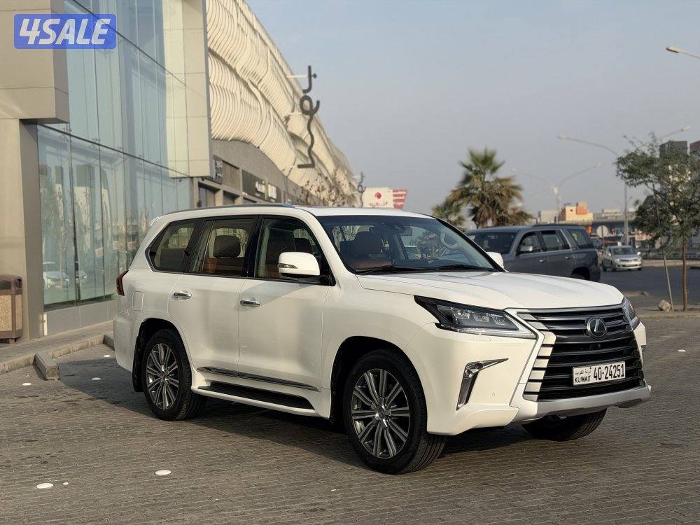 لكزس LX570 موديل : 2016 وكالة الكويت الساير درجة اولئ _ صبغ الوكاله3