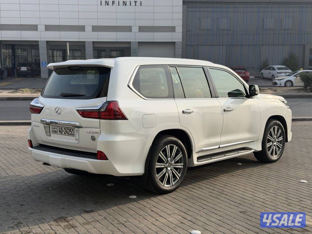 لكزس LX570 موديل : 2016 وكالة الكويت الساير درجة اولئ _ صبغ الوكاله4