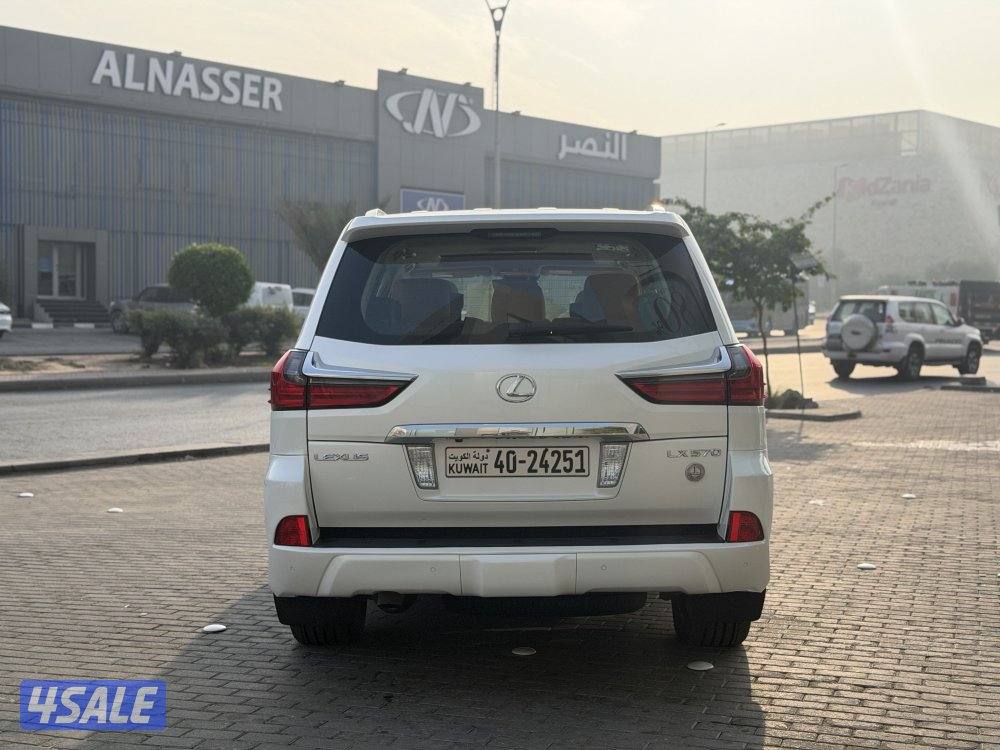 لكزس LX570 موديل : 2016 وكالة الكويت الساير درجة اولئ _ صبغ الوكاله6