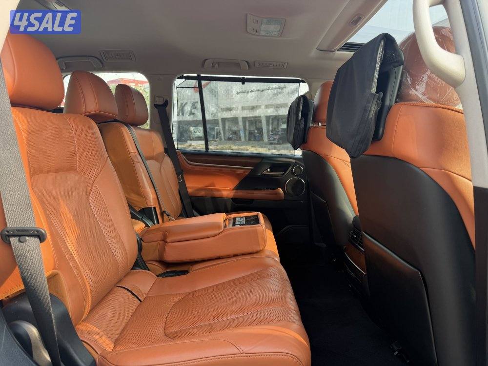 لكزس LX570 موديل : 2016 وكالة الكويت الساير درجة اولئ _ صبغ الوكاله9