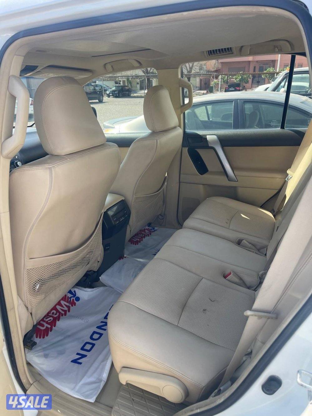 للبيع تويوتا برادو ٢٠١٥ نظيف شرط الفحص4