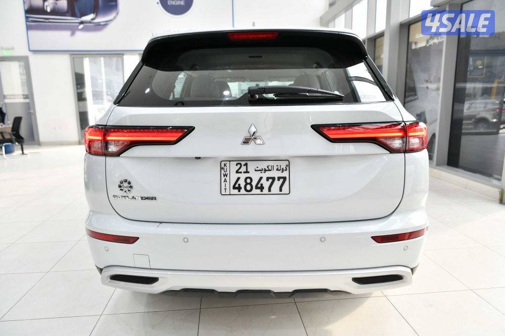 ميتسوبيشي اوتلاندر3