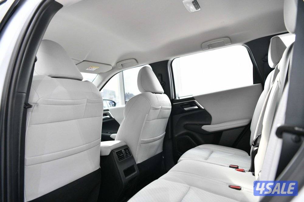 ميتسوبيشي اوتلاندر4