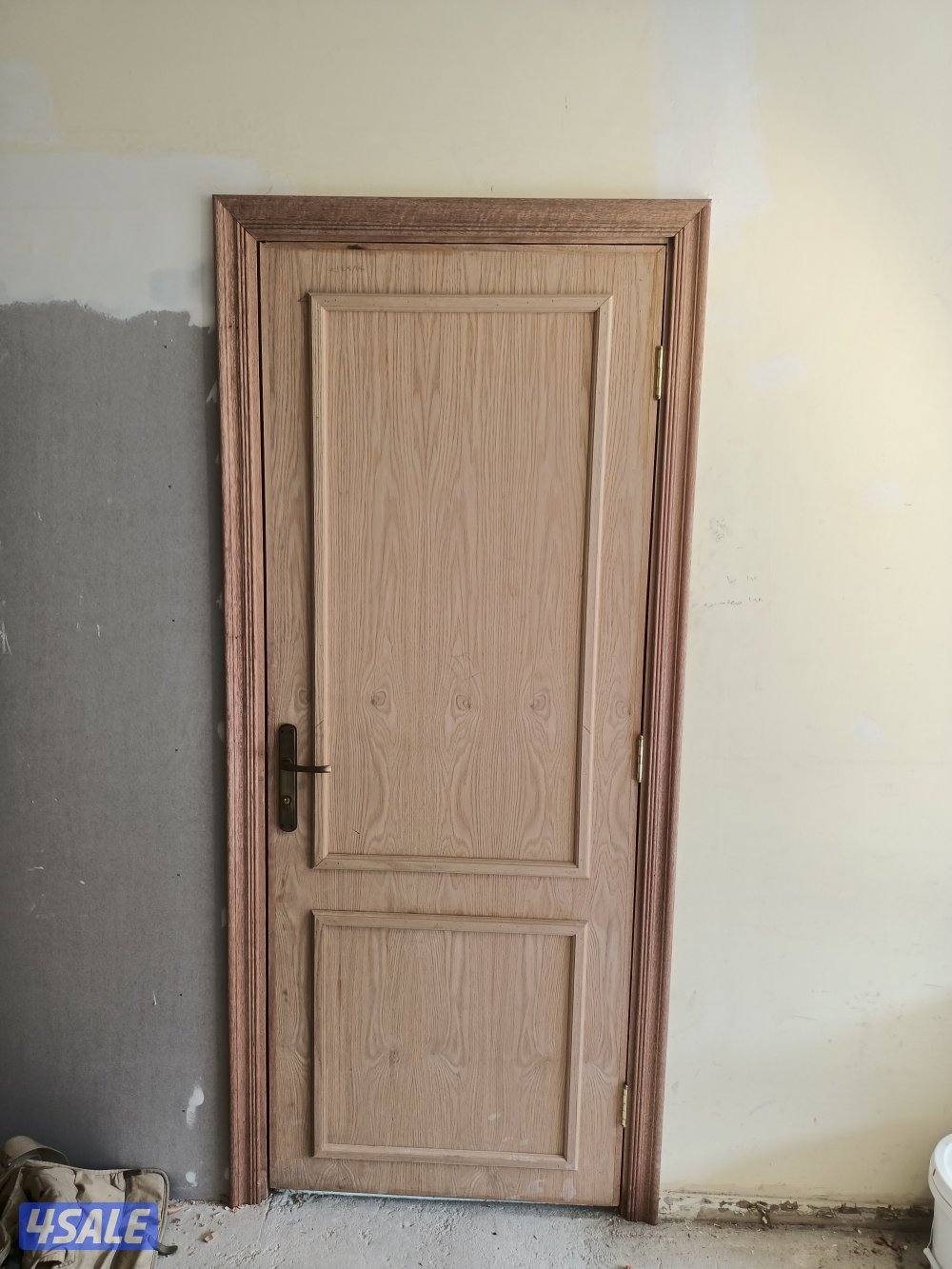 عمل ابواب وشراشيب وكبتات صيانه عامه لجميع أعمال النجارة بالكامل1