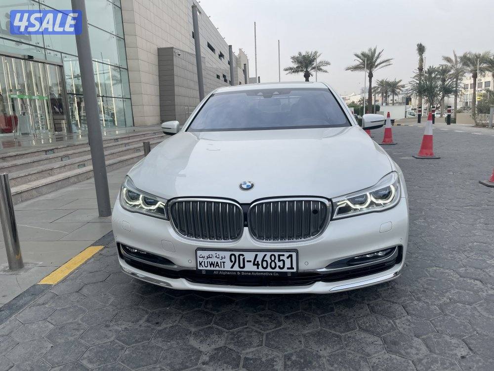 بي ام دبليو 750IL0