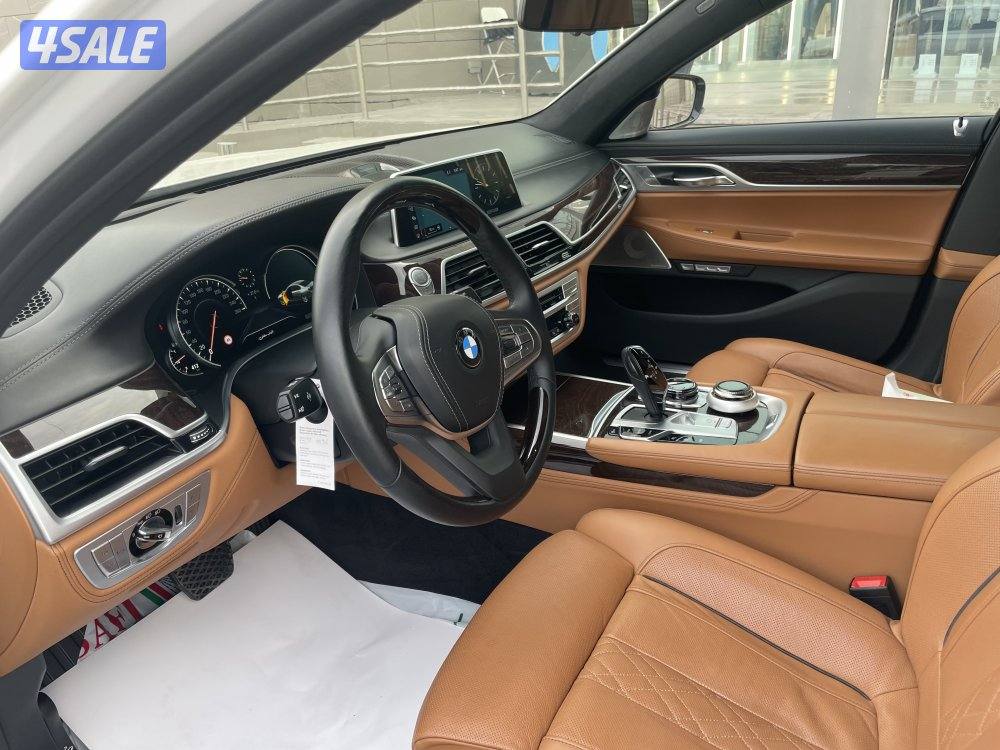 بي ام دبليو 750IL3