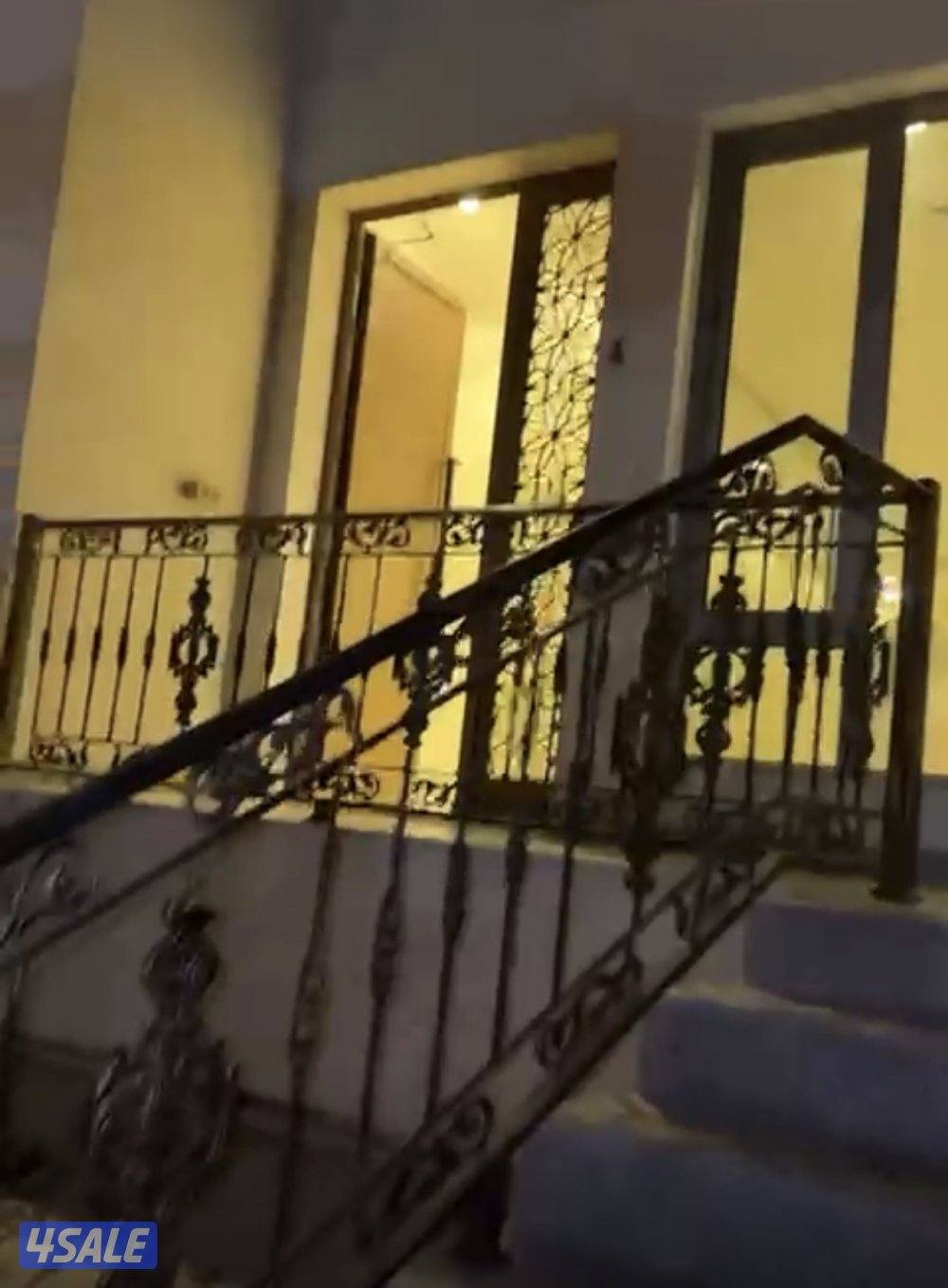 للايجار شقه الصباحيه 4 غرف ارضيه مدخل خاص ويوجد 3 غرف ارضيه0