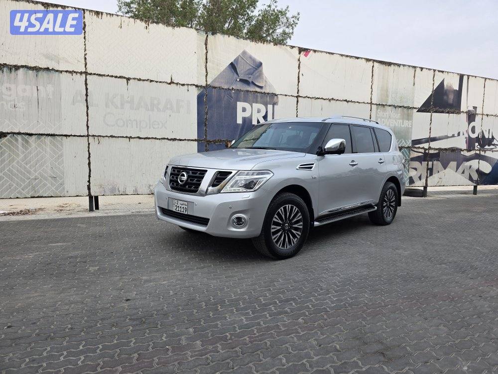 للبيع نيسان باترول بلاتينيوم سيتي الفل خمس كاميرات0