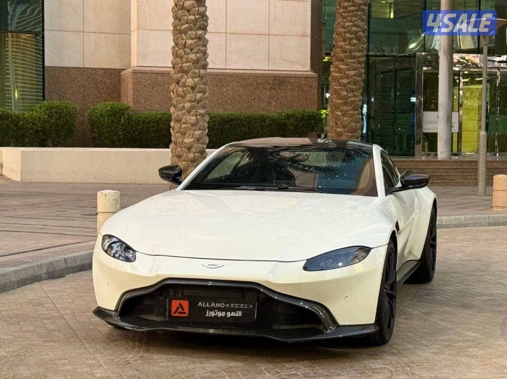 استون مارتنDP VANTAGE موديل2019 عداد20الف وارد الكويت سيرفس منتظم2