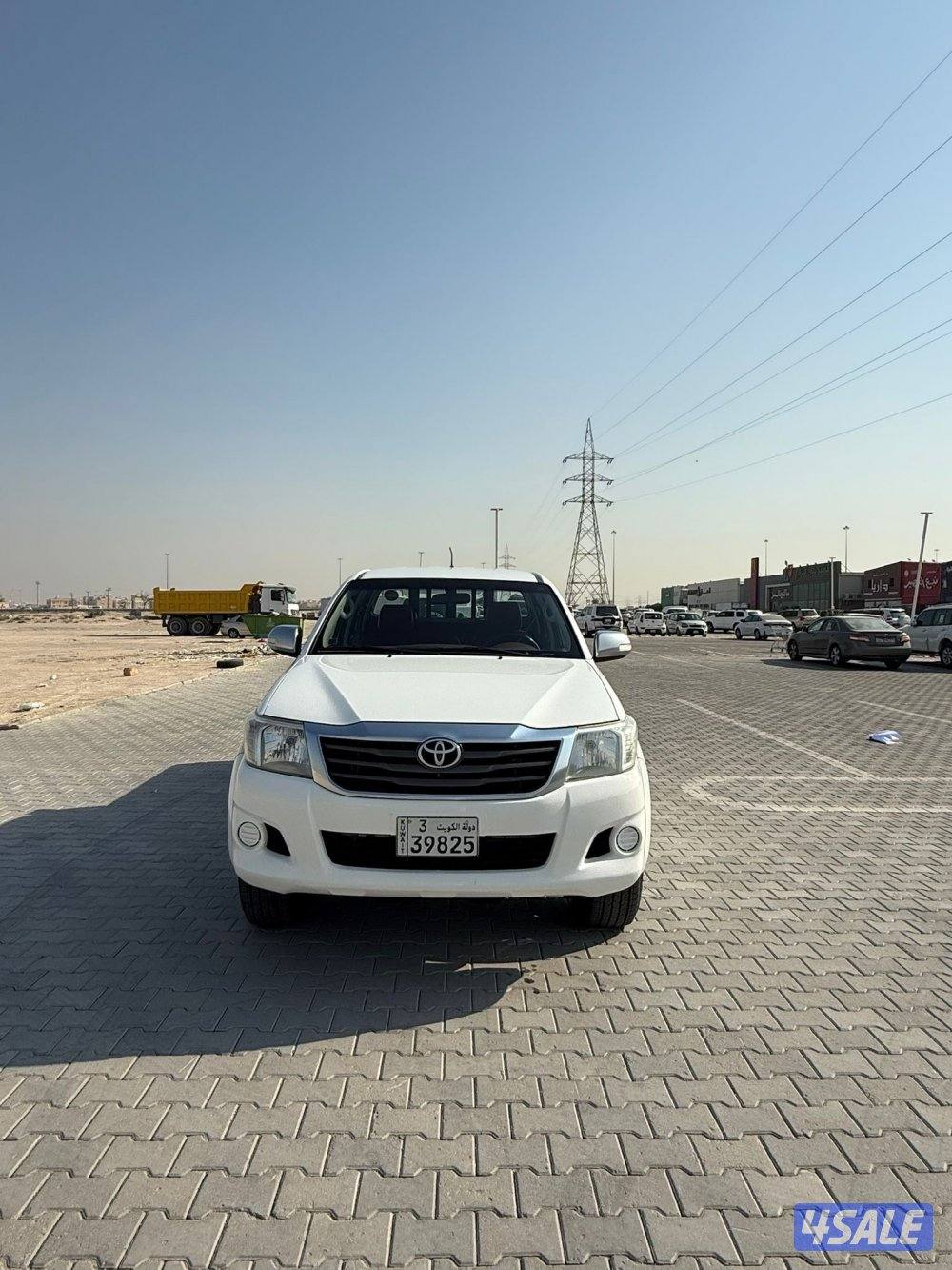 لكزس LX570 الساير 2013 درجه ثانيه عداد 258 الف2