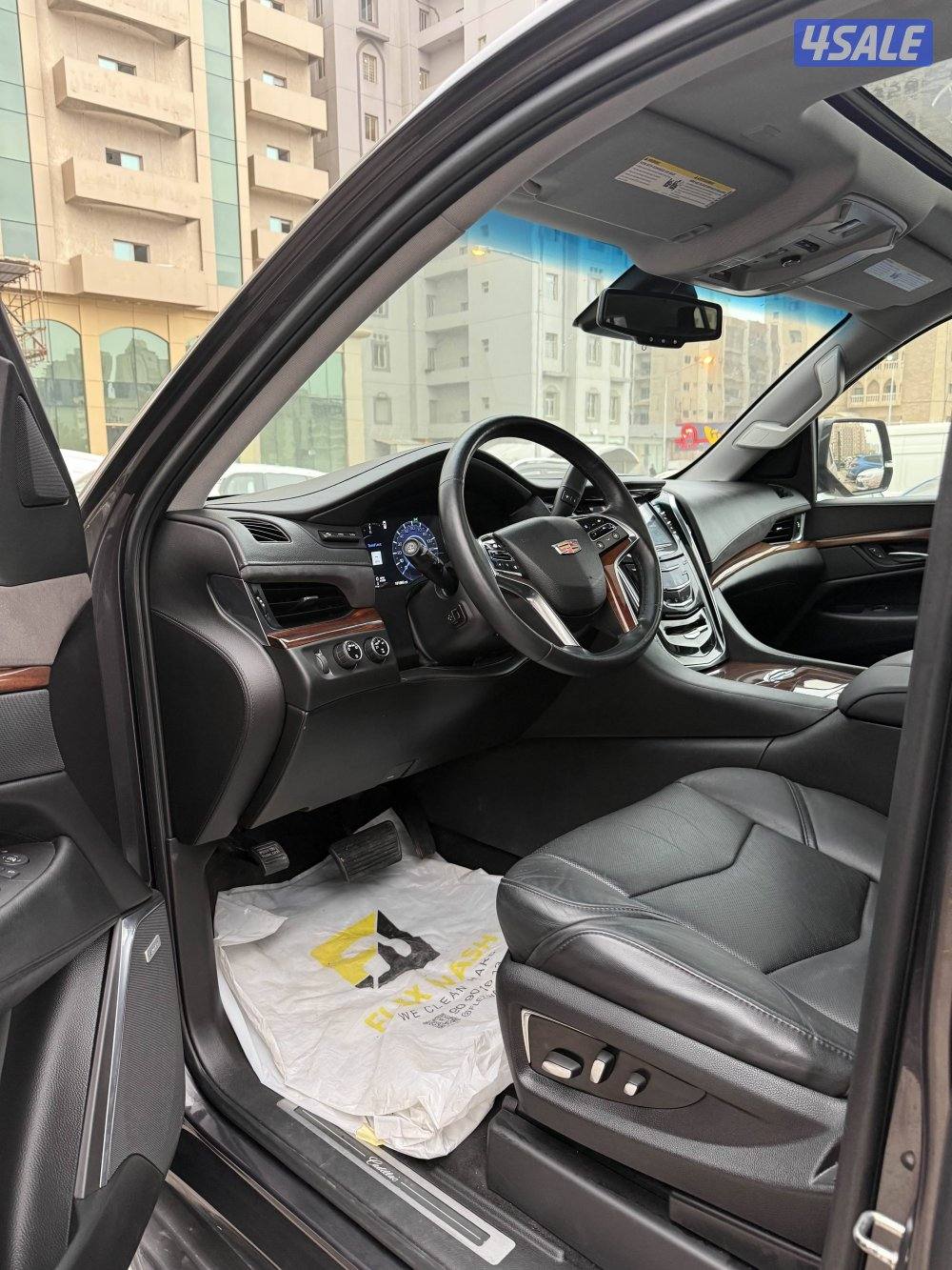 للبيع اسكاليد 20165