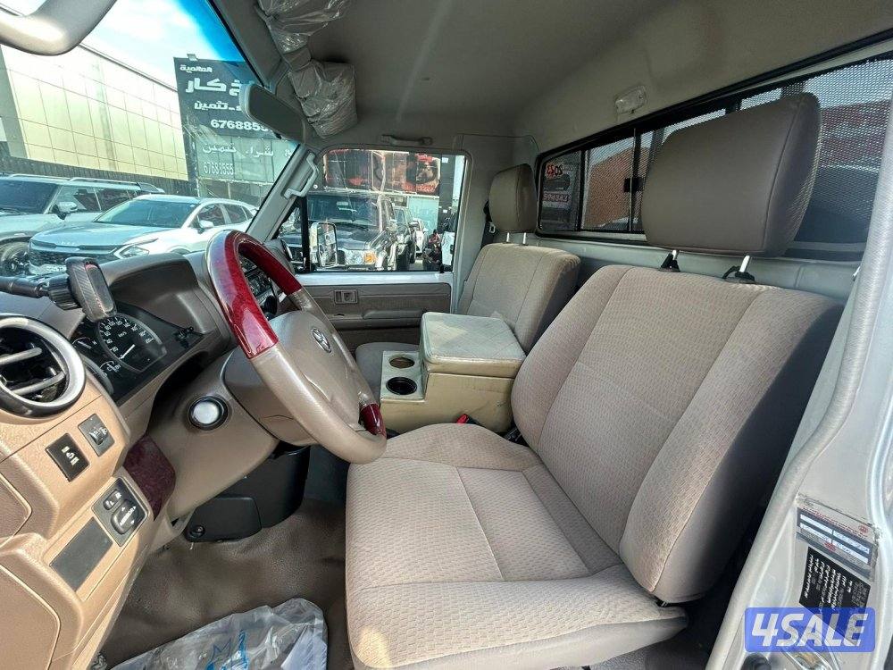 تويوتا لاند كروزر شاص LX .V65