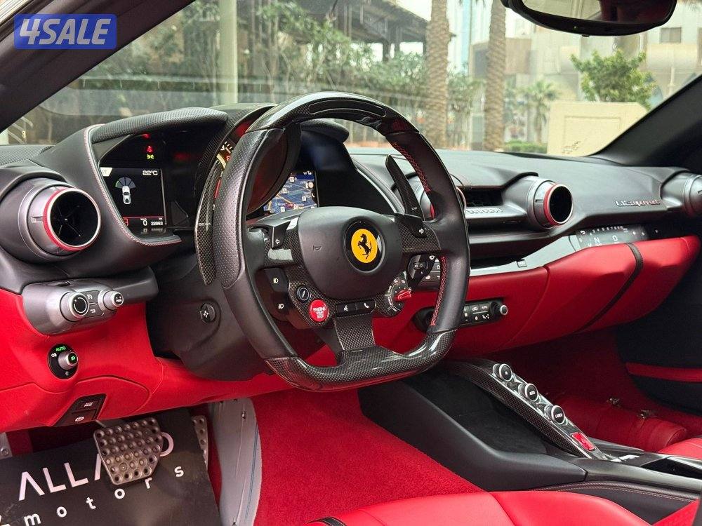 فيراري812 SUPERFAST موديل2019 عداد22الف وارد الزياني تحت الكفاله9