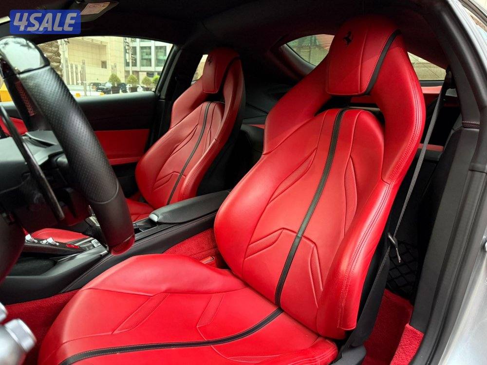 فيراري812 SUPERFAST موديل2019 عداد22الف وارد الزياني تحت الكفاله11