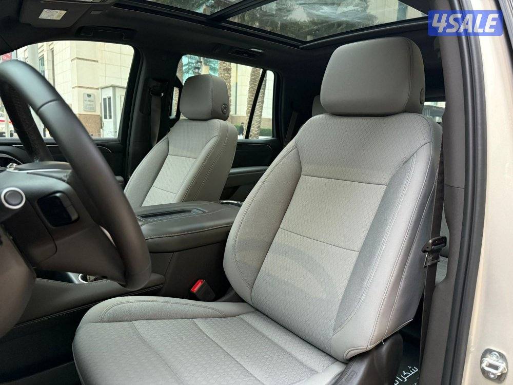 يوكنSLT موديل2023 عداد19الف وارد بهبهاني سيرفس منتظم6