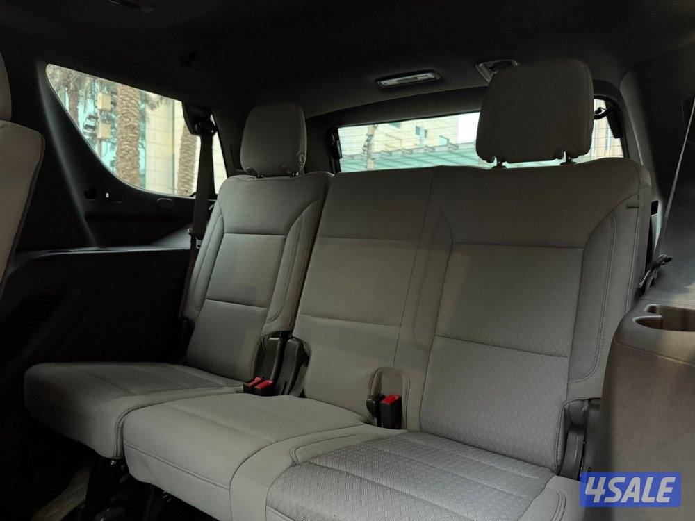 يوكنSLT موديل2023 عداد19الف وارد بهبهاني سيرفس منتظم7