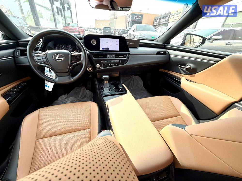 لكزس ES 350  الساير 2023 تحت الكفالة9