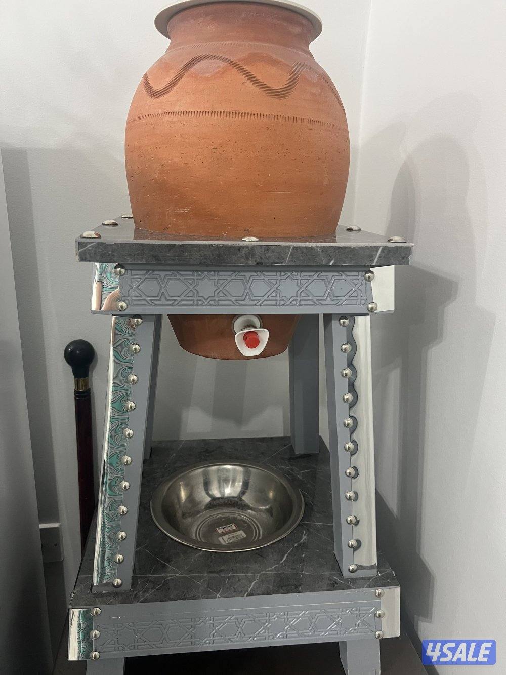 للبيع طاولة وبرمه وطاولة وسط3