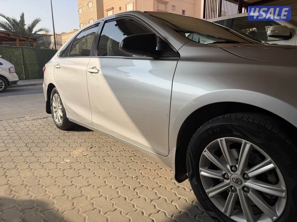 للبيع كامري موديل 20163