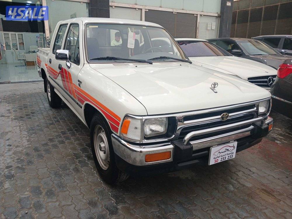 وانيت هايلكس موديل 93 بحالةالوكالة1