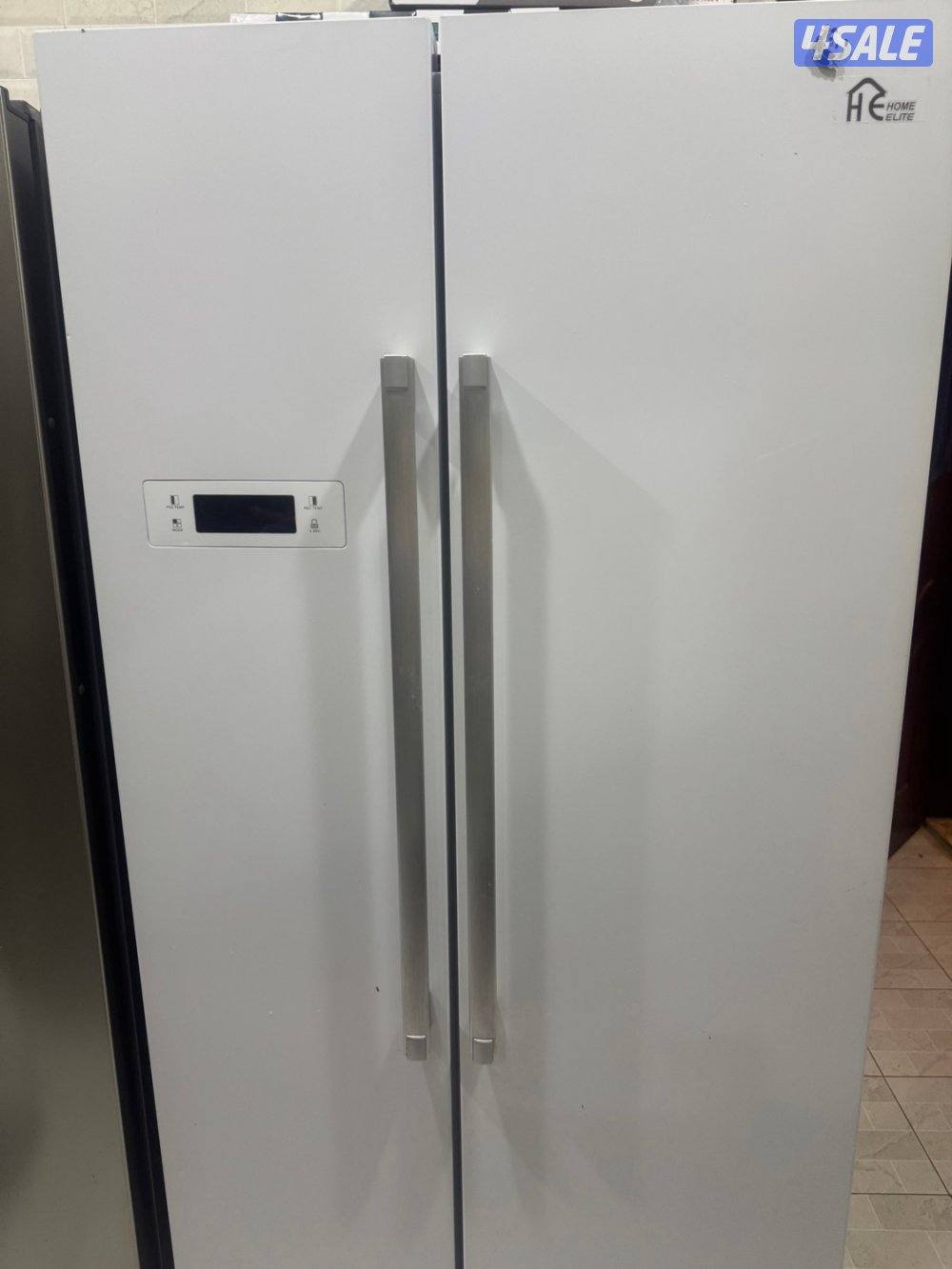 للبيع ثلاجه بابين كبيره جديده غير مستهلكه0