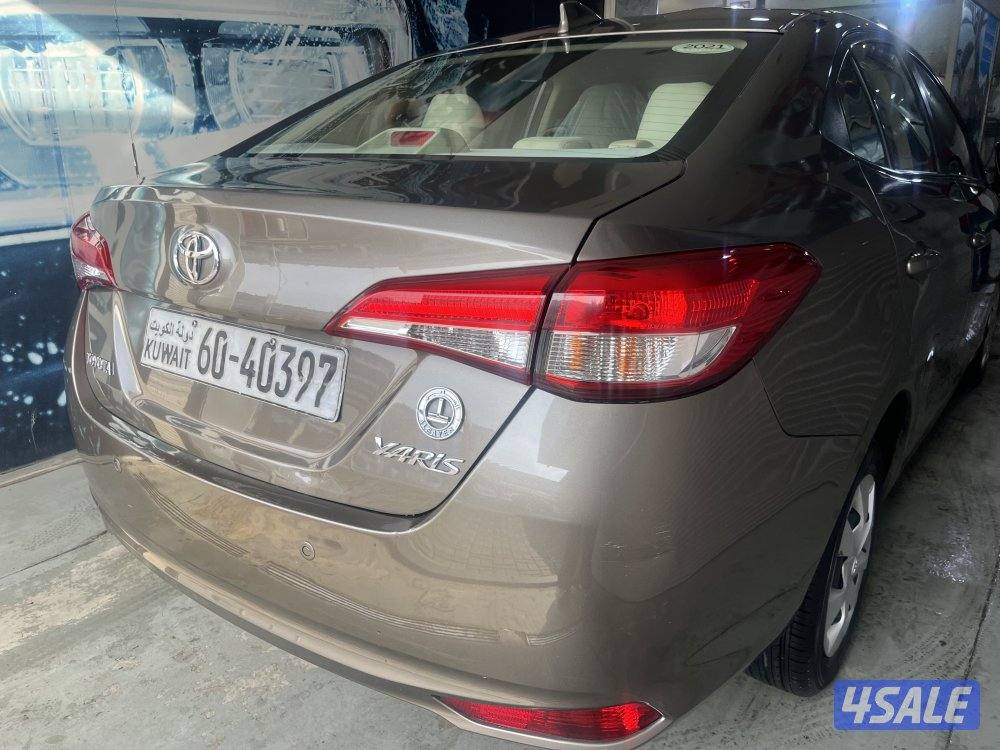 للبيع توياتا يارس 20215