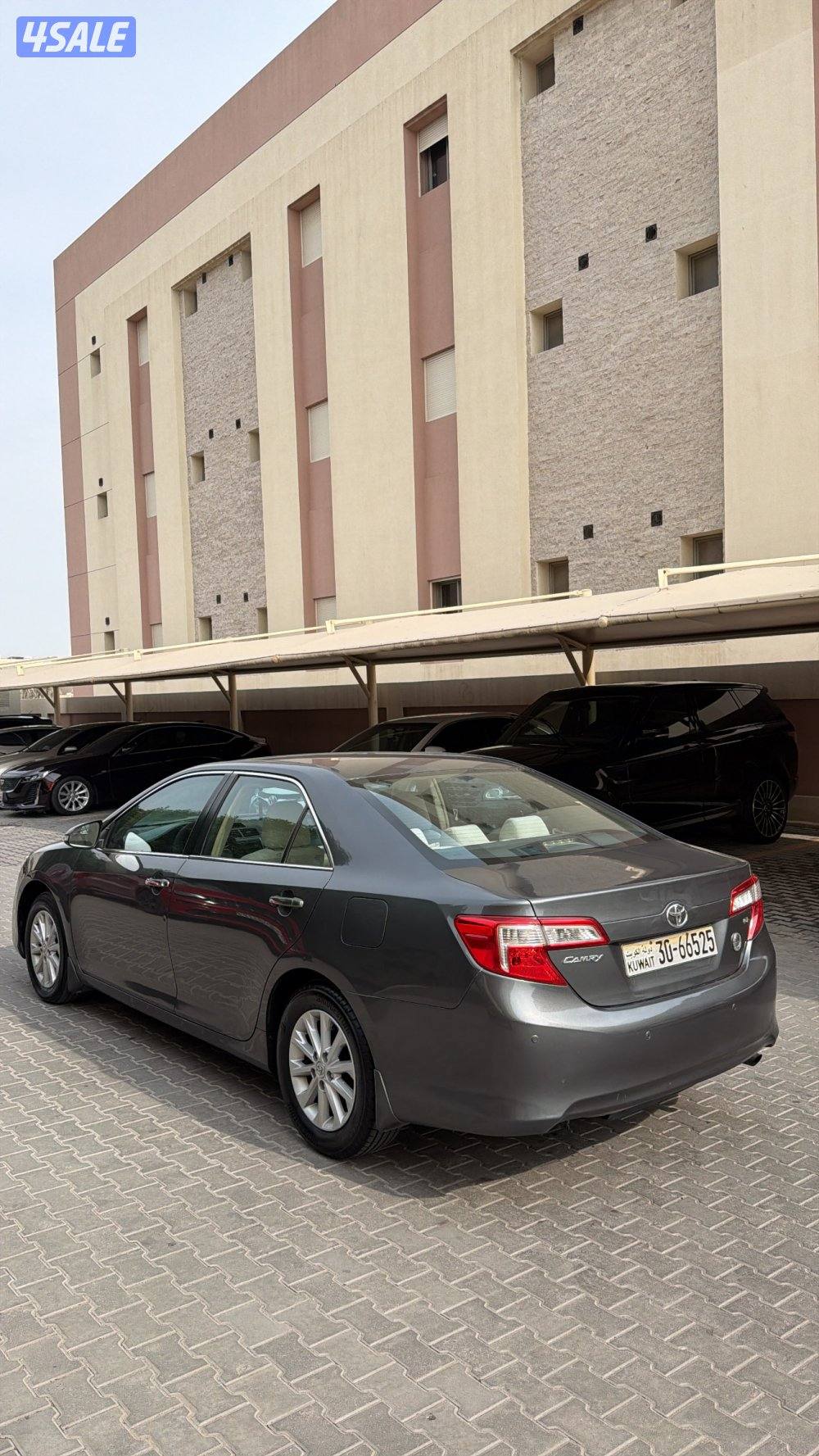 للبيع كامري 2015شرط الفحص2