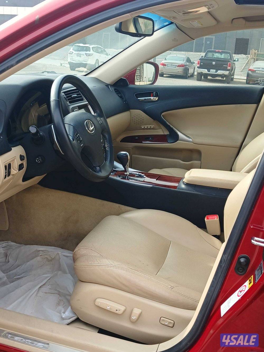 لكزس IS300 موديل 2008 الساير7