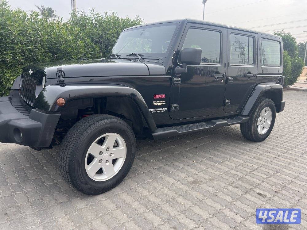 للبيع جيب رانجلر صحاري ماشي 209 صبغ وكاله اللون اسود موديل 2013 بحالة0