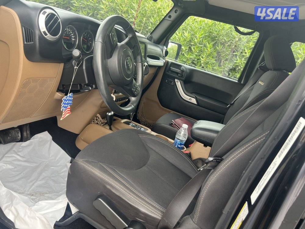 للبيع جيب رانجلر صحاري ماشي 209 صبغ وكاله اللون اسود موديل 2013 بحالة5