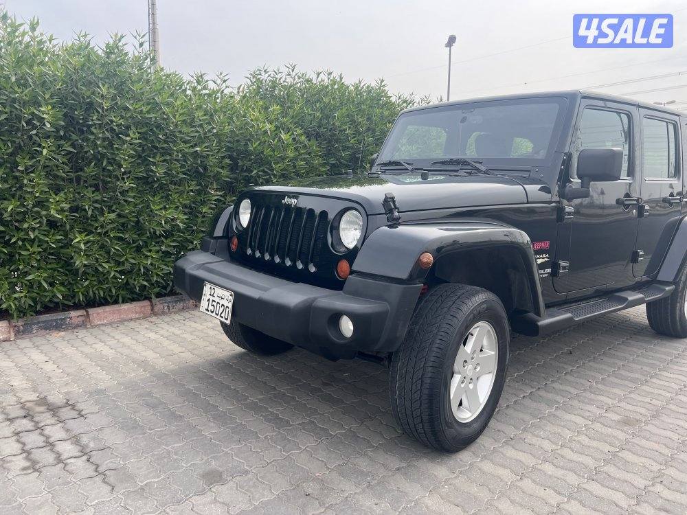 للبيع جيب رانجلر صحاري ماشي 209 صبغ وكاله اللون اسود موديل 2013 بحالة7