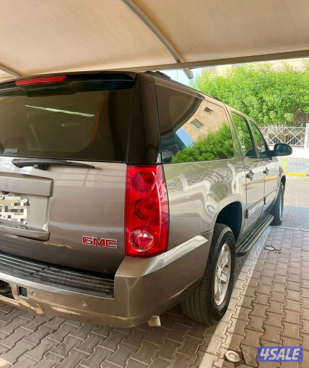 جي ام سي يوكنXL سوبربان2012وكالة1