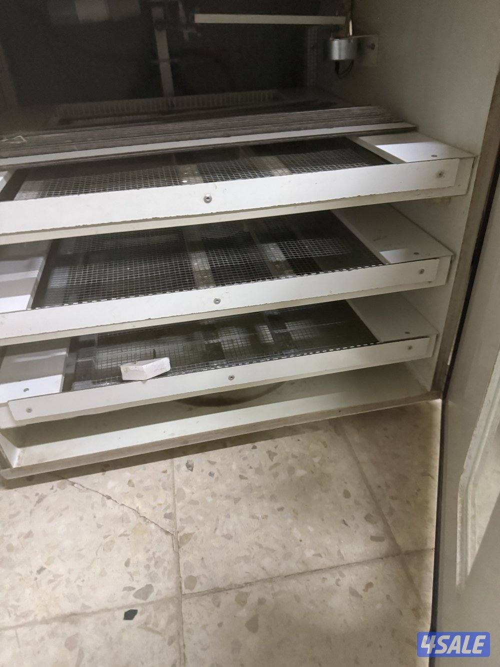 للبيع فقاسه ابو يوسف الباكستاني ٢٤٠ بيضه2