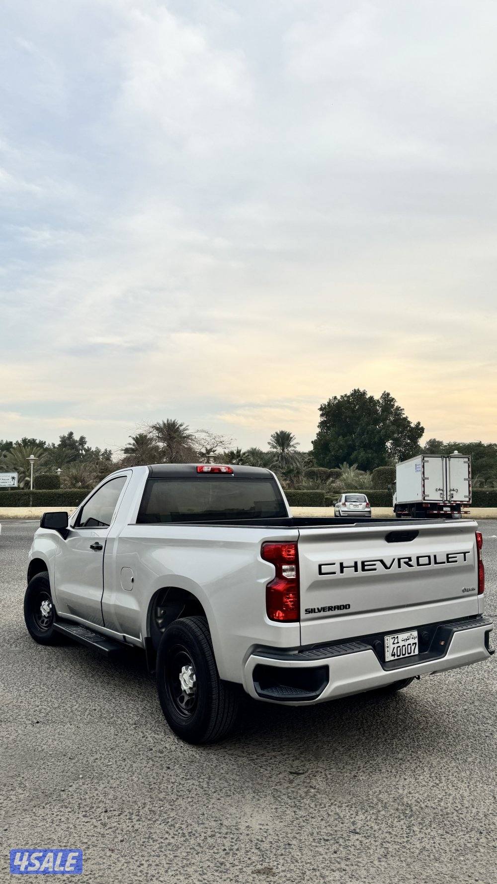 للبيع وانيت سلفرادو موديل 21 سيرفيس منتظم بالوكالة3