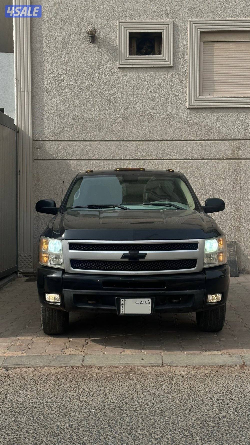 للبيع سلفرادو شاصي جيد0