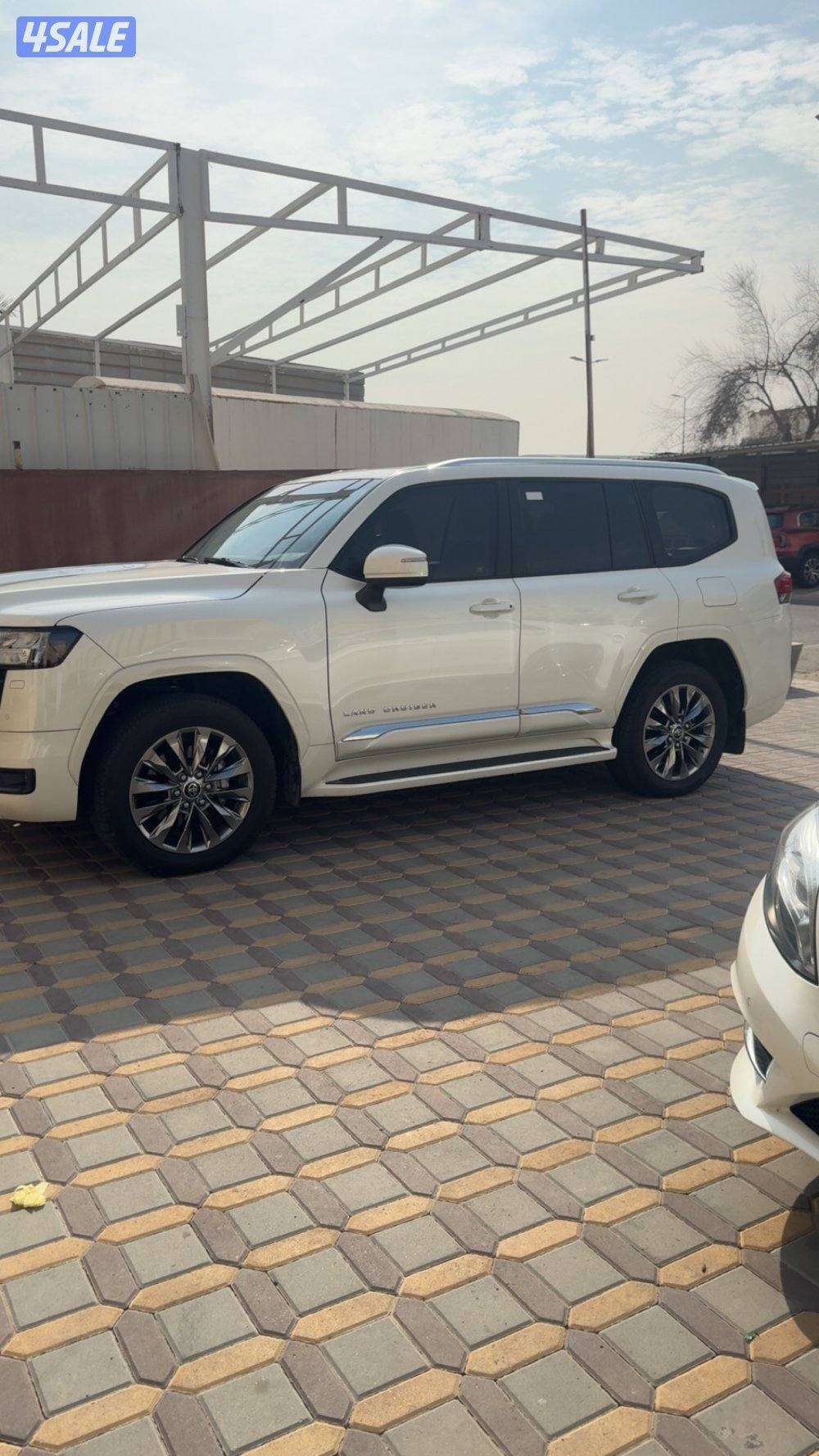 لاند كروزر GXR ايرو0