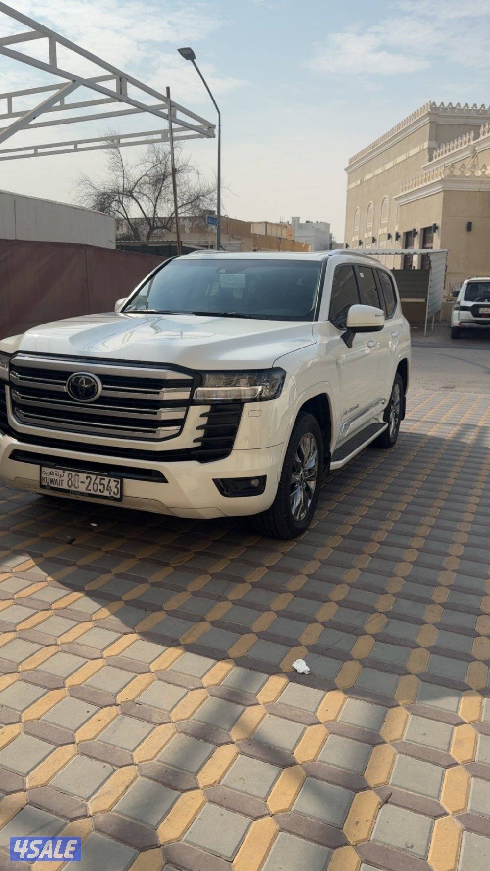 لاند كروزر GXR ايرو1