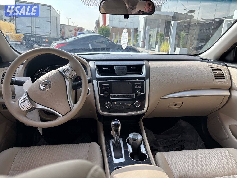 للبيع نيسان التيما موديل 2018 بحاله ممتازه فل ما عدا فتحه9