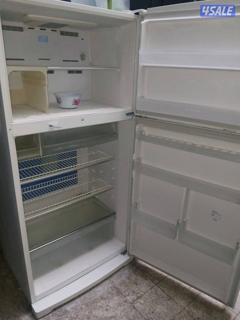 للبيع ثلاجه هيتاشي ياباني بحاله جيده جدا مع الكفالةوالتوصيل عائلية 24ق1